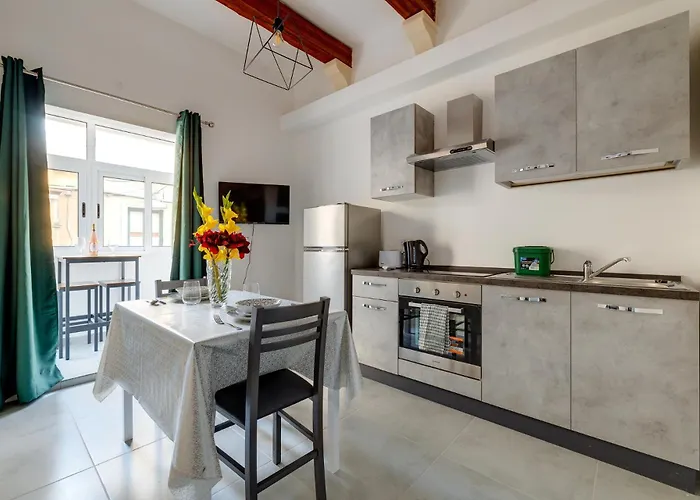 Stylish 1br In Gzira アパート